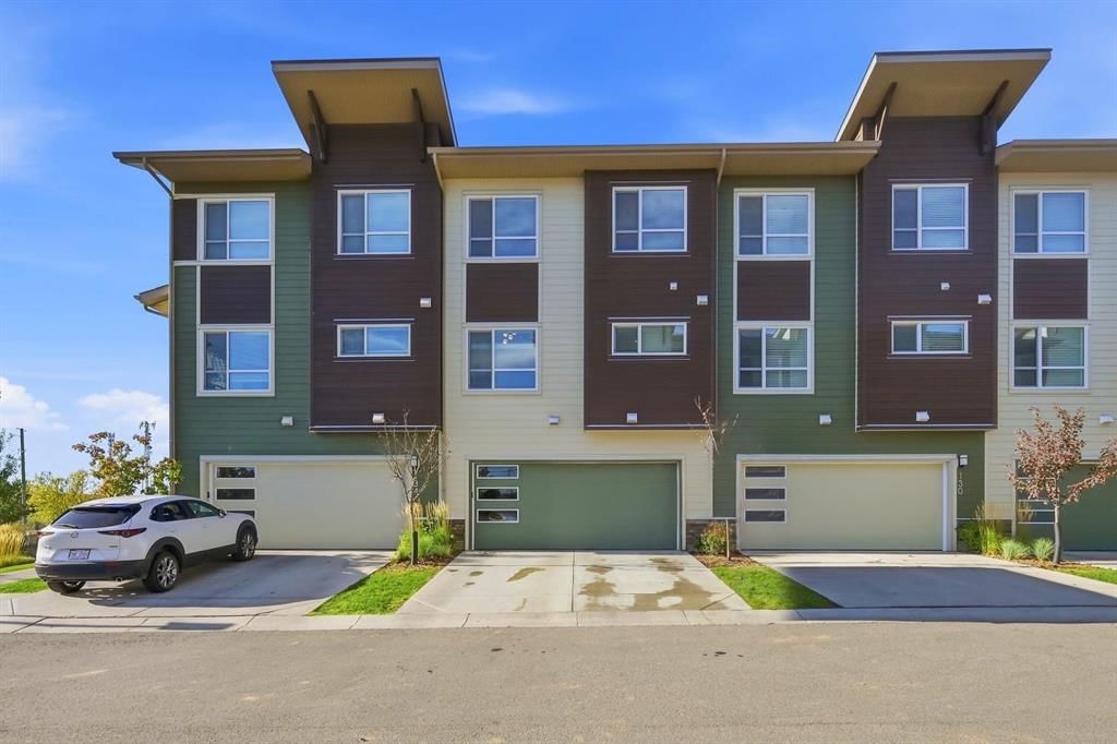 132 Harvest Grove Walk NW, Calgary — photo 3 of 24