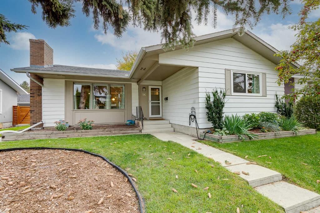 96 Alderwood Close SE, Calgary — main listing photo