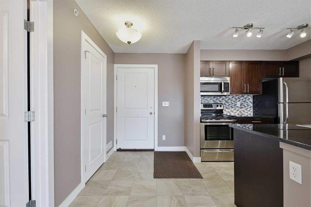 1438, 81 Legacy Boulevard SE, Calgary — photo 4 of 34