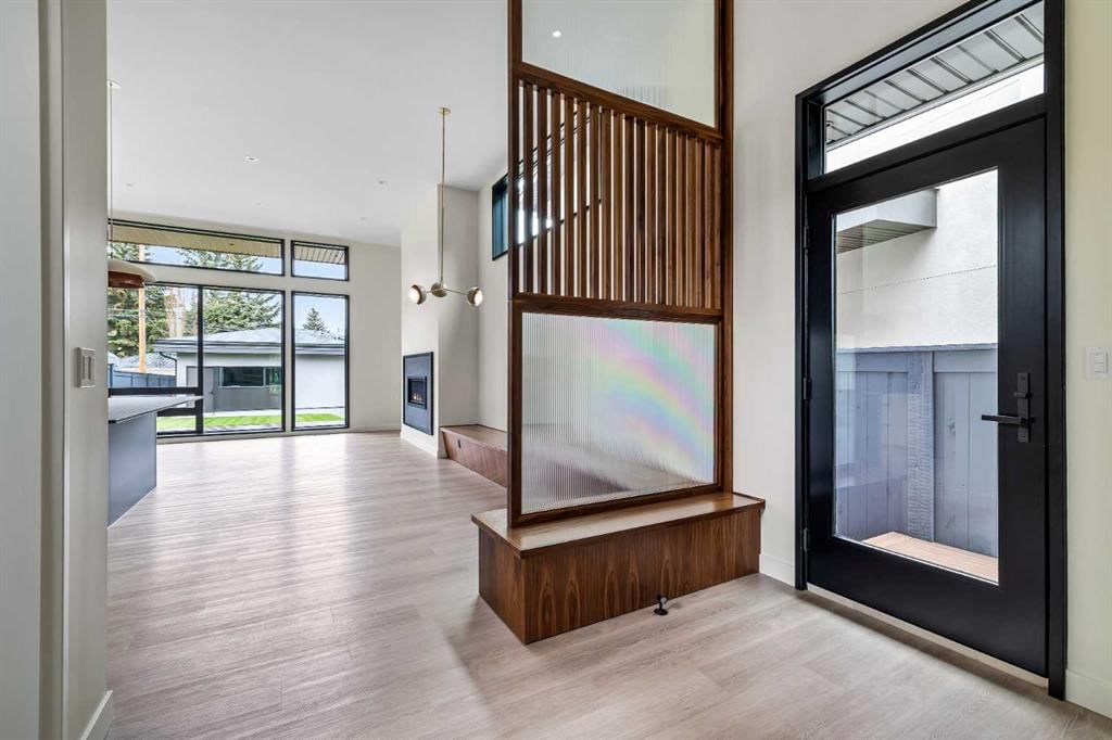 3D Willow Crescent SW, Calgary — photo 5 of 29