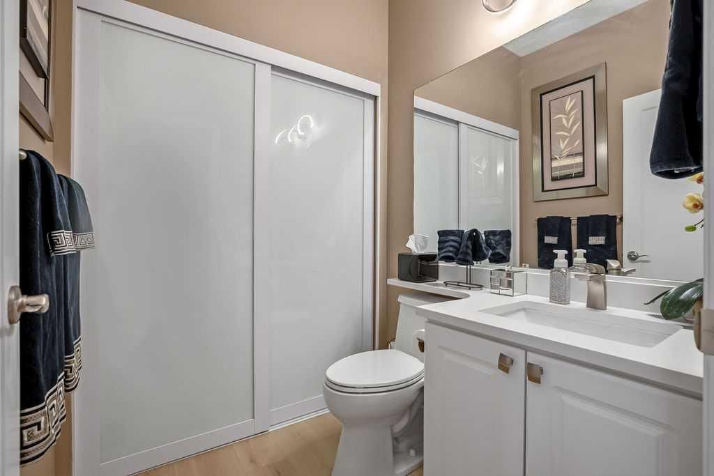 56, 72 Millside Drive SW, Calgary — photo 4 of 34