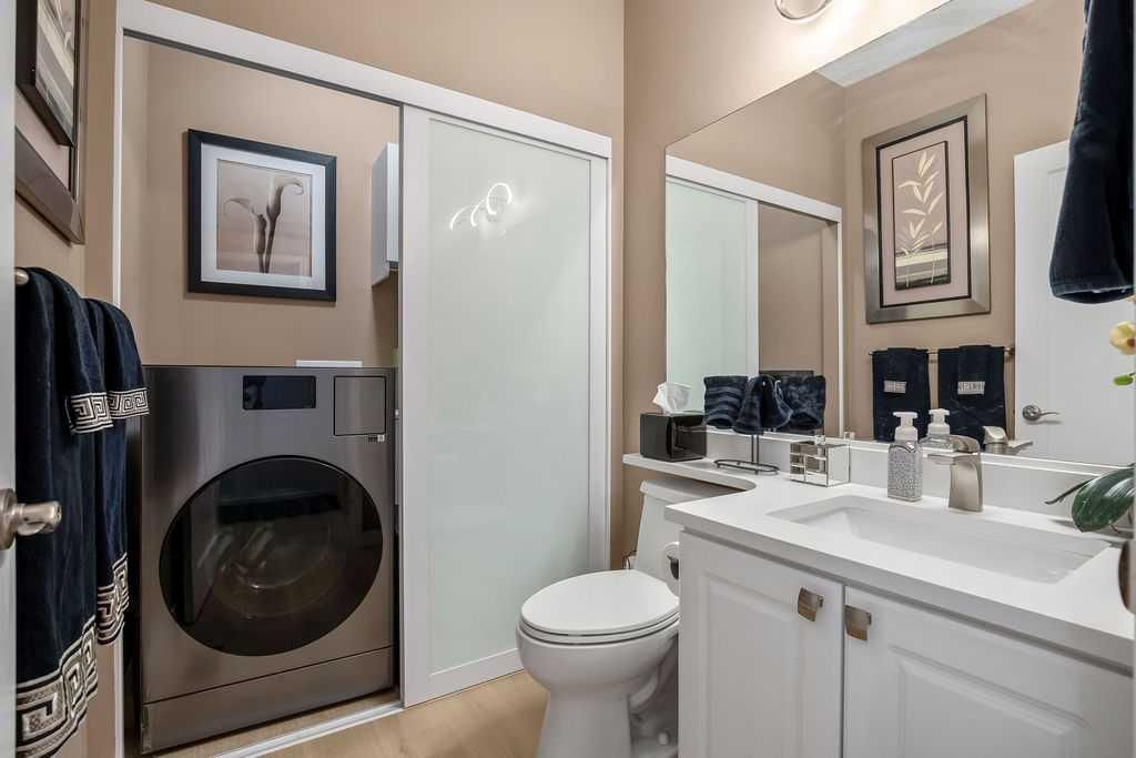 56, 72 Millside Drive SW, Calgary — photo 5 of 34