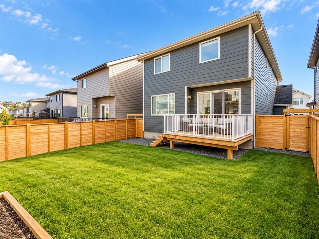 280 Spring Creek Circle SW, Calgary — photo 3 of 23