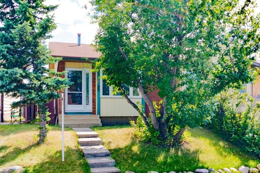 123 Whitworth Way NE, Calgary — photo 3 of 16