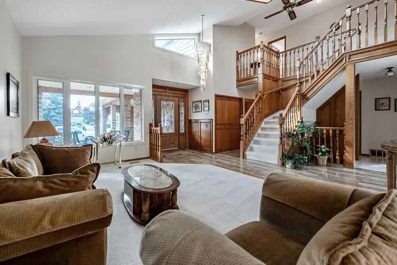 56 Bernard Way NW, Calgary — photo 5 of 30
