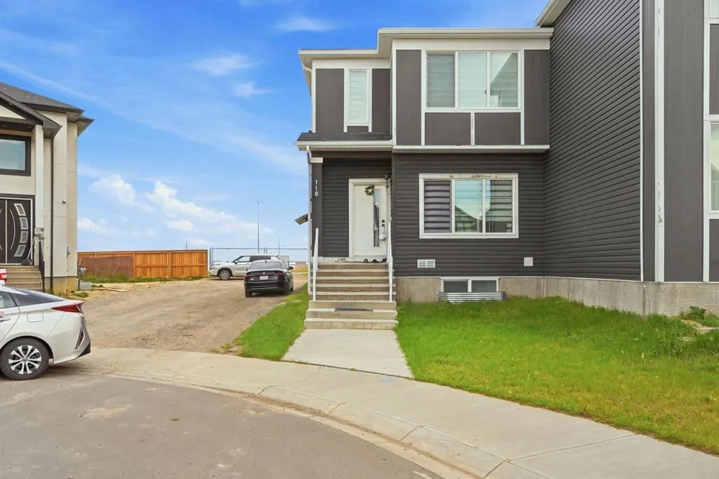 118 Saddlelake Manor NE, Calgary — semi-detached home for sale
