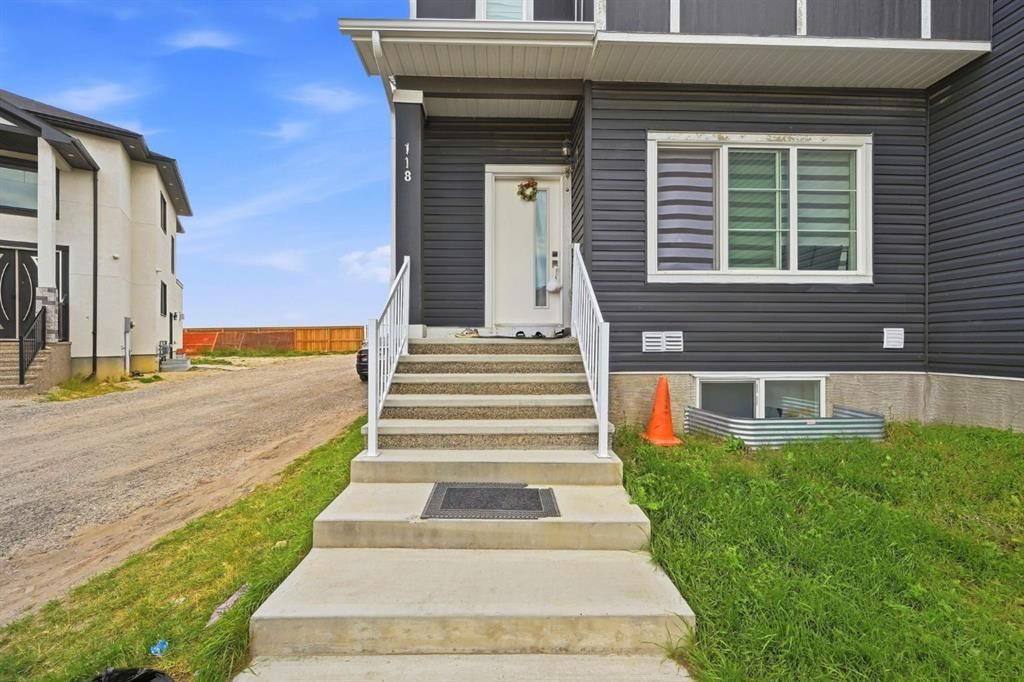 118 Saddlelake Manor NE, Calgary — photo 4 of 48