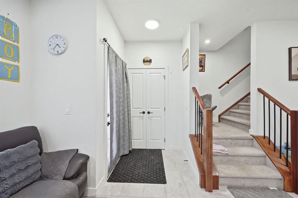 118 Saddlelake Manor NE, Calgary — photo 5 of 48
