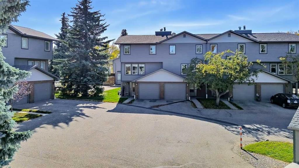 5, 64 Woodacres Crescent SW, Calgary — photo 2 of 39