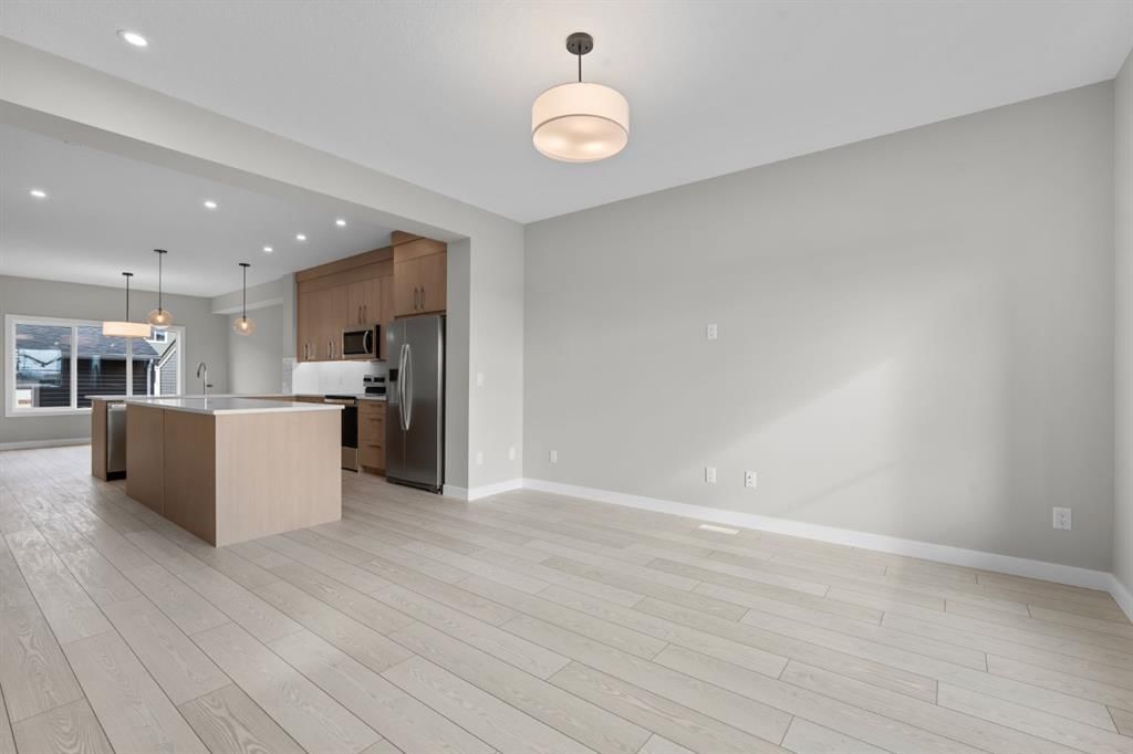 196 Huxbury View NE, Calgary — photo 5 of 41