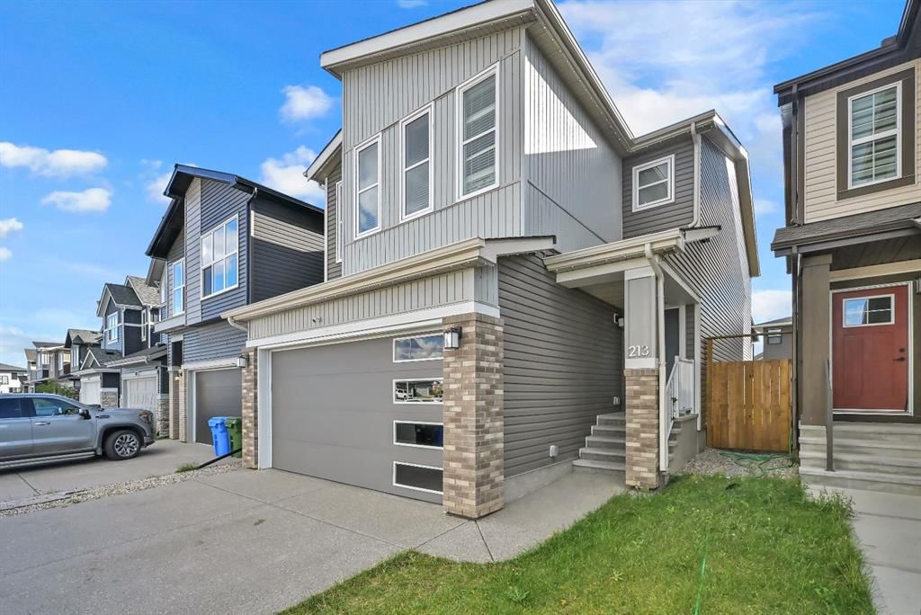 213 Walgrove Boulevard SE, Calgary — photo 3 of 50