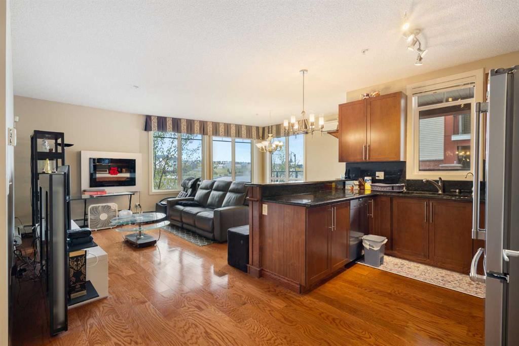 110, 162 Country Village Circle NE, Calgary — photo 4 of 22