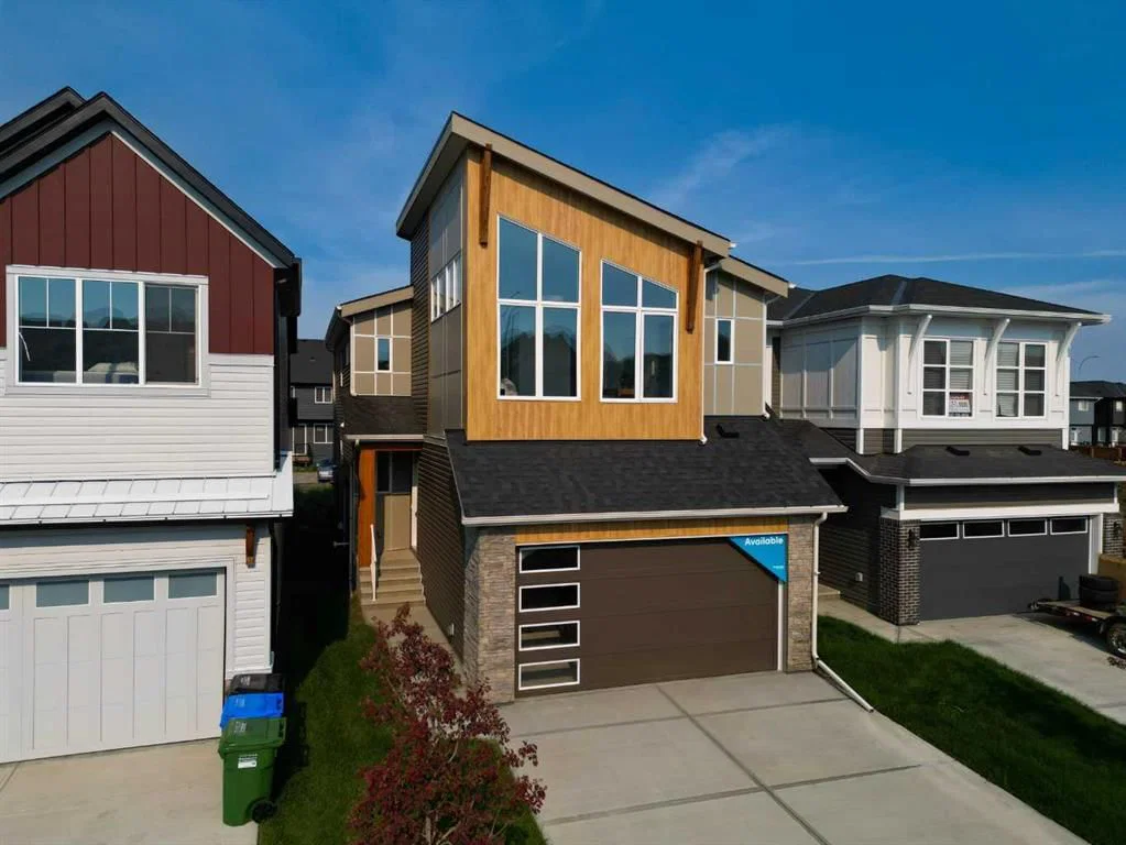 240 Creekstone Circle SW, Calgary — main listing photo
