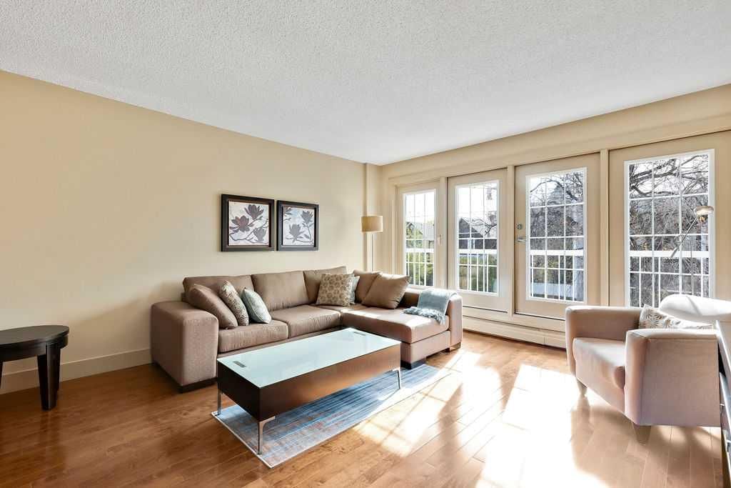 302, 1534 15 Avenue SW, Calgary — photo 2 of 33