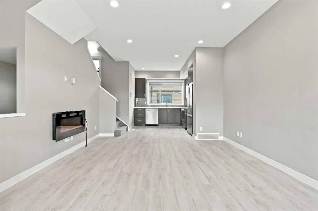 1604, 32 Horseshoe Crescent, Cochrane — photo 3 of 27