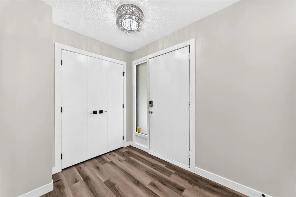 135 Whiteview Close NE, Calgary — photo 4 of 50