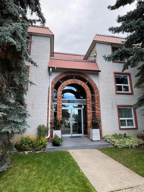 202, 520 Cedar Crescent SW, Calgary — main listing photo