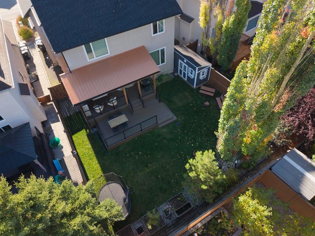 1621 Strathcona Drive SW, Calgary — photo 2 of 32