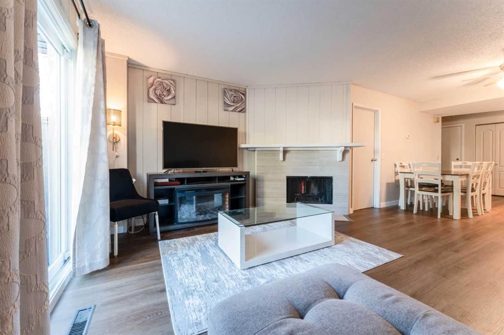1101, 829 Coach Bluff Crescent SW, Calgary — main listing photo