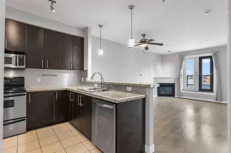 405, 880 Centre Avenue NE, Calgary — photo 5 of 40