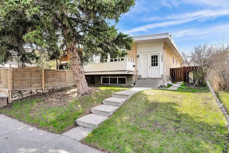 5023 North Haven Drive NW, Calgary — main listing photo