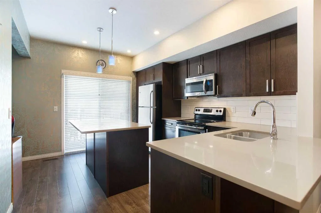 1003, 280 Williamstown Close NW, Airdrie — photo 2 of 26