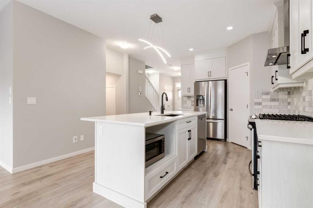 34 Midtown Crossing SW, Airdrie — photo 5 of 32