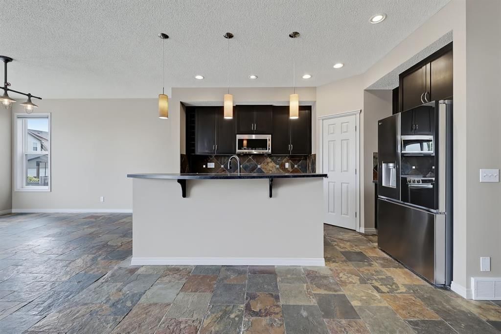 151 Copperfield Common SE, Calgary — photo 4 of 32