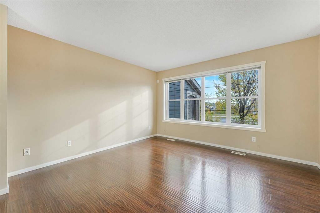 97 Marine Drive SE, Calgary — photo 5 of 40