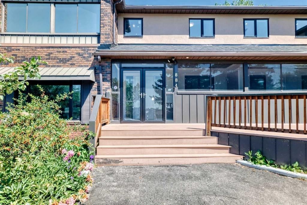 884 EAST CHESTERMERE Drive, Chestermere — photo 4 of 50