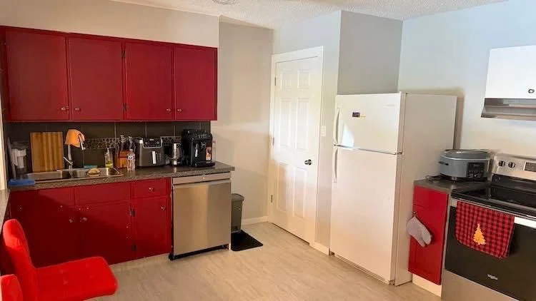4536 Stanley Road SW, Calgary — photo 2 of 22