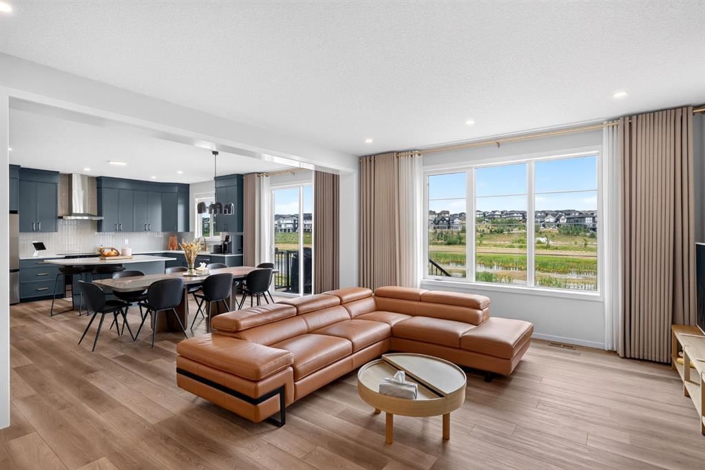 155 Carringford View NW, Calgary — photo 4 of 47