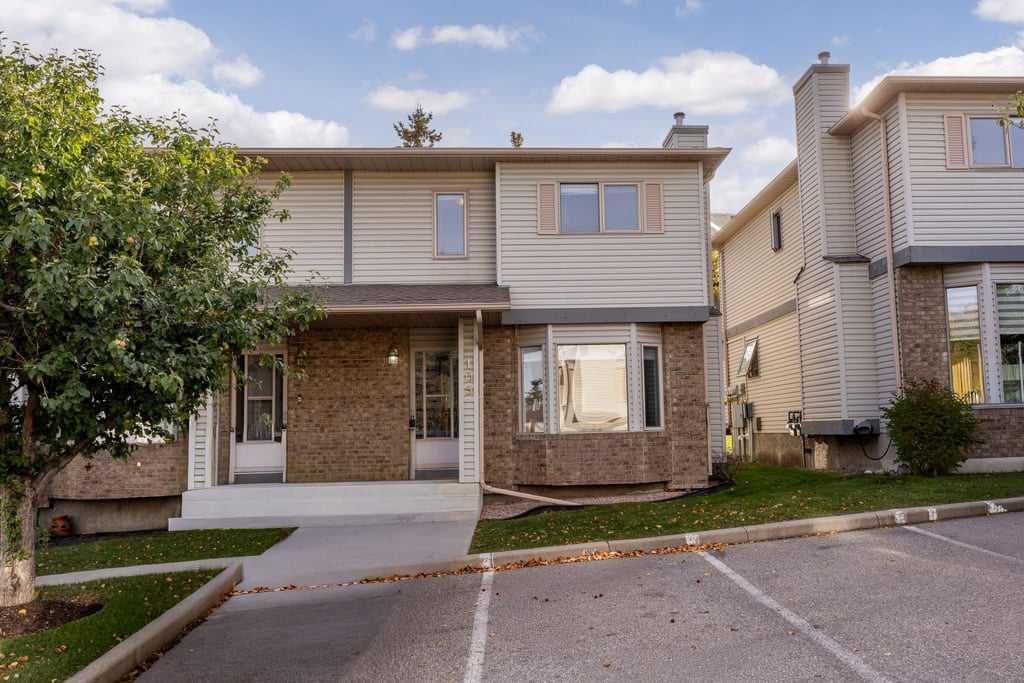 109 Patina Park SW, Calgary — photo 2 of 33