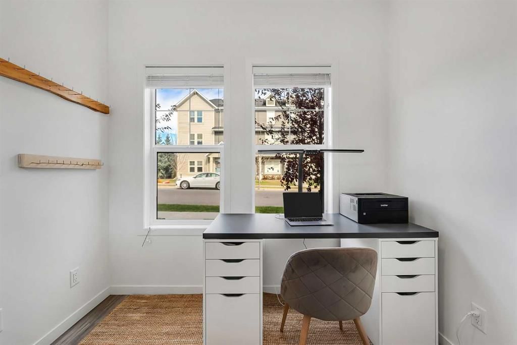 207 South Point Park SW, Airdrie — photo 5 of 48