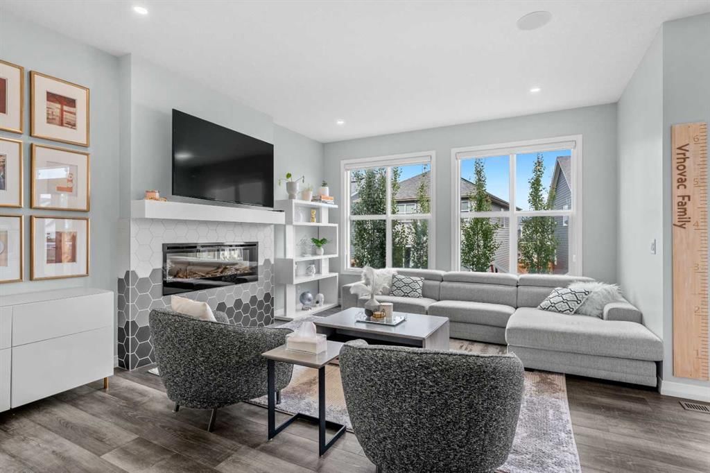 52 Magnolia Heights SE, Calgary — photo 5 of 50