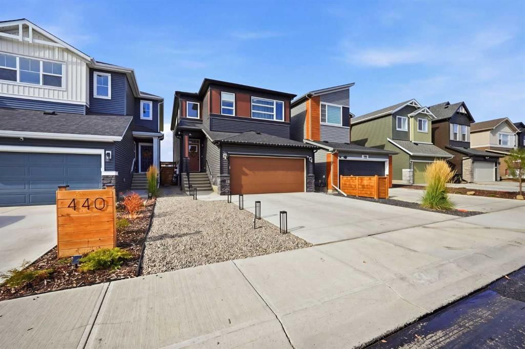 436 Belmont Park SW, Calgary — photo 3 of 50