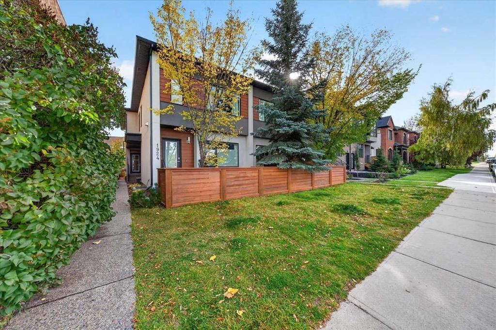 1922 29 Street SW, Calgary — main listing photo