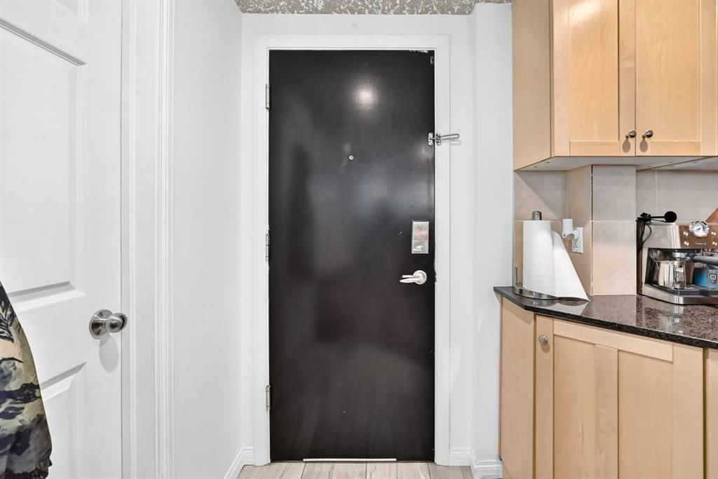 103, 1424 22 Avenue SW, Calgary — photo 5 of 24