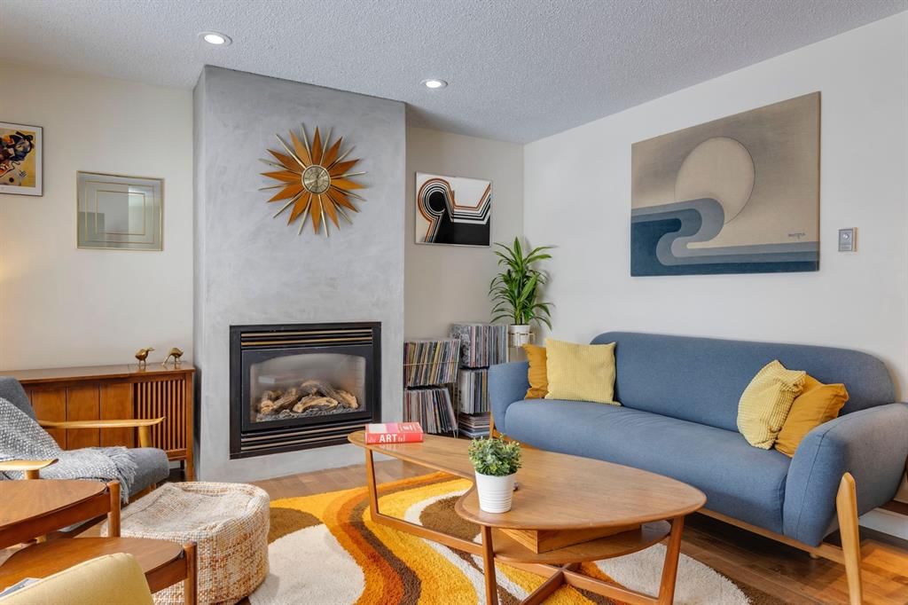 6216 Thornaby Way NW, Calgary — photo 4 of 39