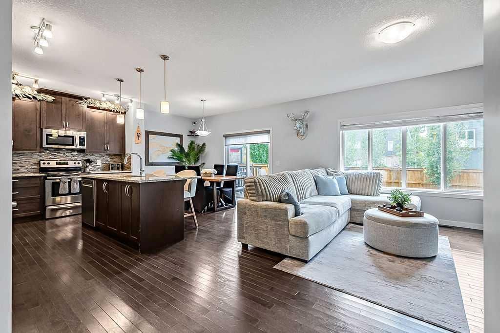 118 Mist Mountain Rise, Okotoks — photo 4 of 50