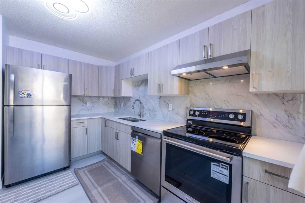 34, 3029 Rundleson Road NE, Calgary — photo 2 of 43