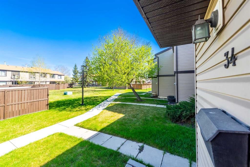34, 3029 Rundleson Road NE, Calgary — photo 5 of 43