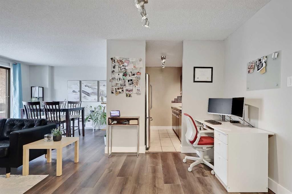 708, 718 12 Avenue SW, Calgary — photo 3 of 38