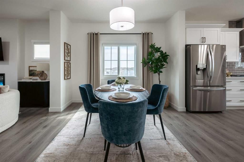 372 Belmont Park SW, Calgary — photo 5 of 13