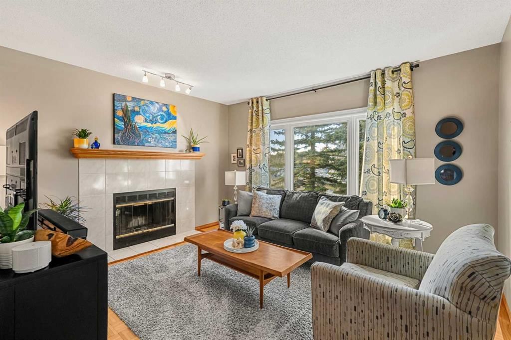 54 Deerview Terrace SE, Calgary — photo 2 of 50