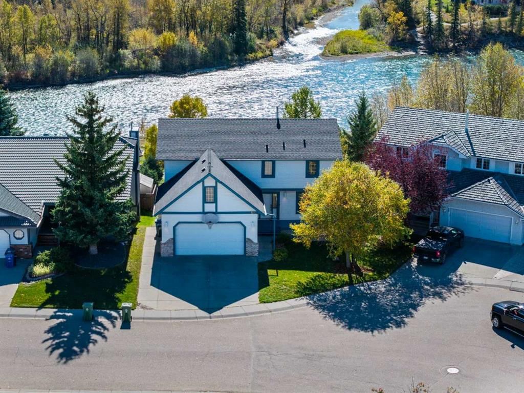 52 West Mitford Crescent, Calgary — detached for sale