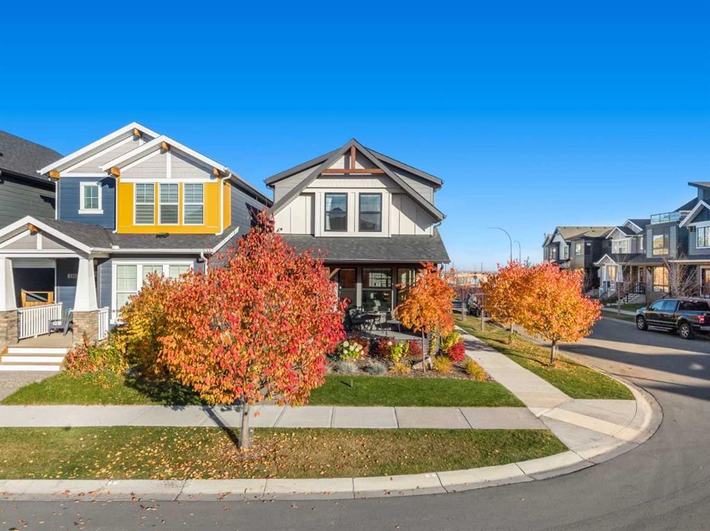 120 Treeline Manor SW, Calgary — photo 2 of 50