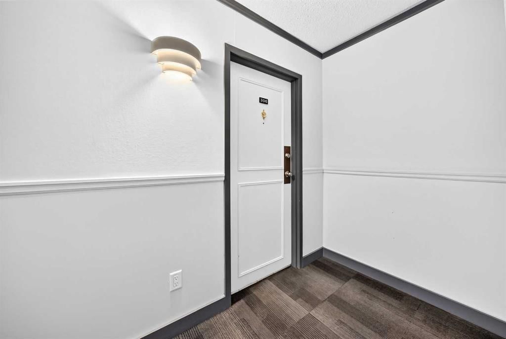 306, 537 14 Avenue SW, Calgary — photo 5 of 42