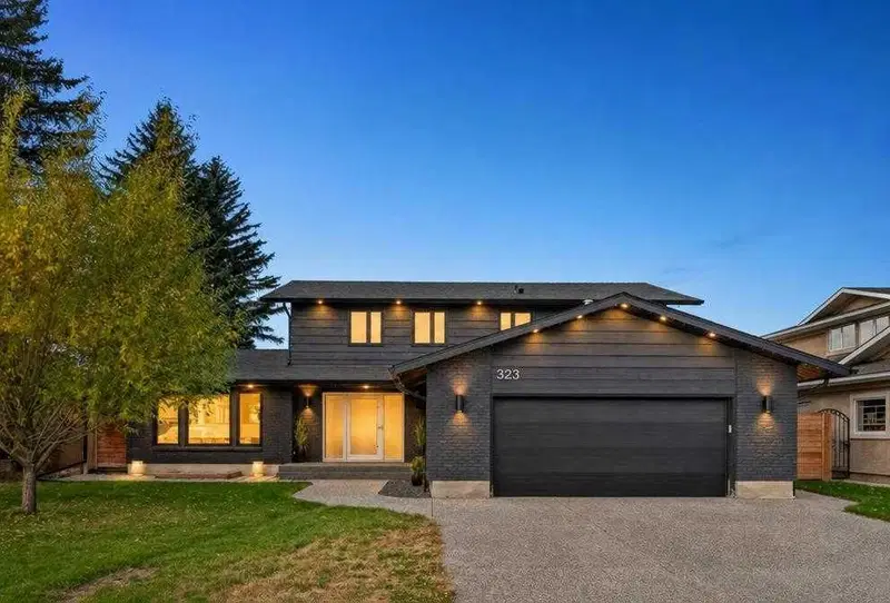 323 Parkview Crescent SE, Calgary — detached for sale