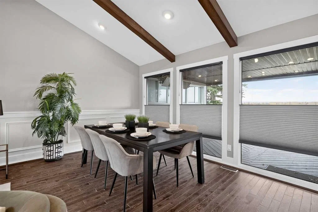 323 Parkview Crescent SE, Calgary — photo 5 of 50
